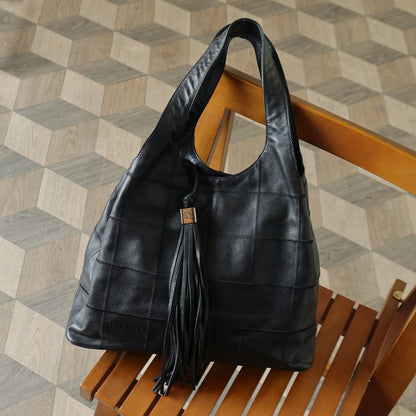 Chanel Vintage Black Leather Chocolate Bar Stitching CC Tassel Hobo Tote Bag L