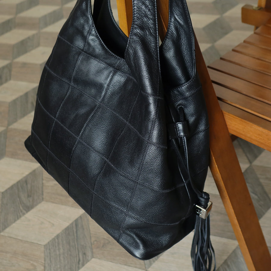 Chanel Vintage Black Leather Chocolate Bar Stitching CC Tassel Hobo Tote Bag L