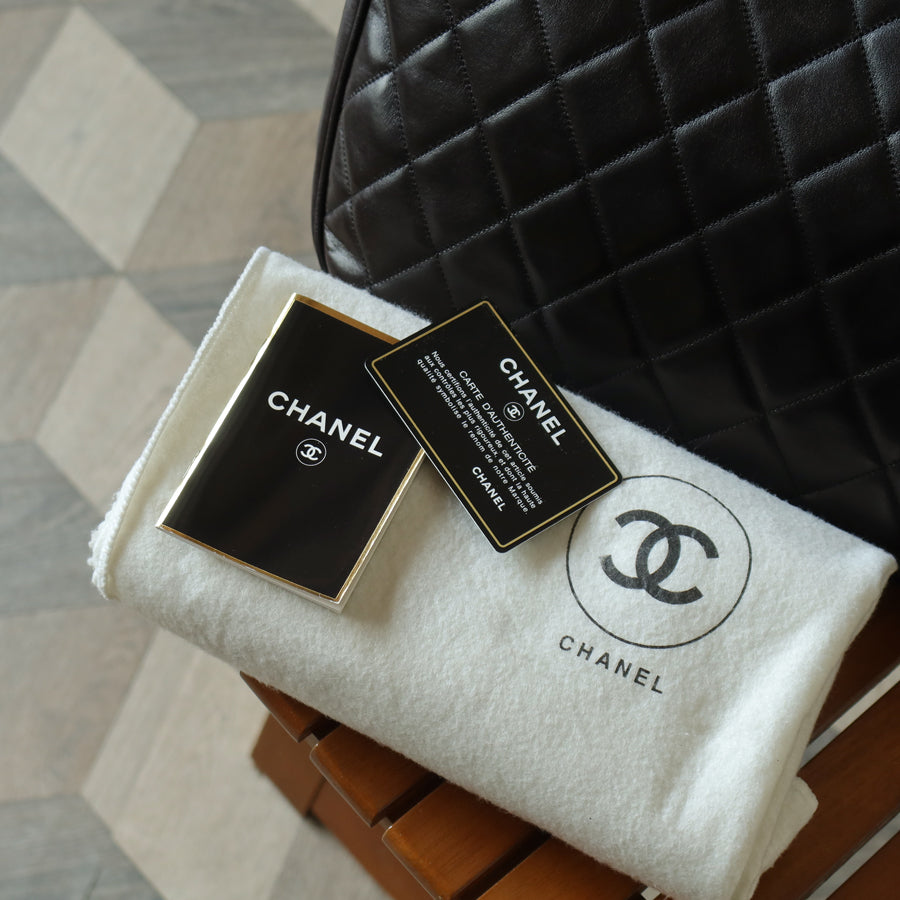Chanel Vintage Deep Brown Diamond quilted CC turn lock Shoulder Shopper Tote Bag