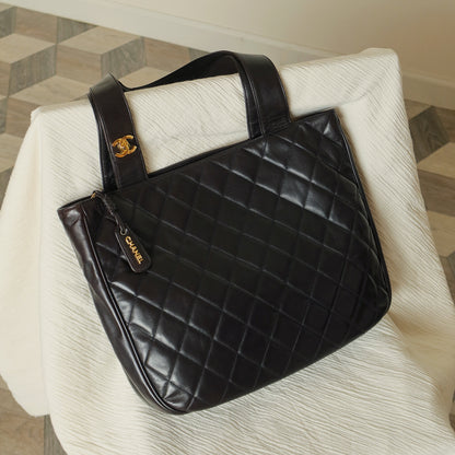 Chanel Vintage Deep Brown Diamond quilted CC turn lock Shoulder Shopper Tote Bag
