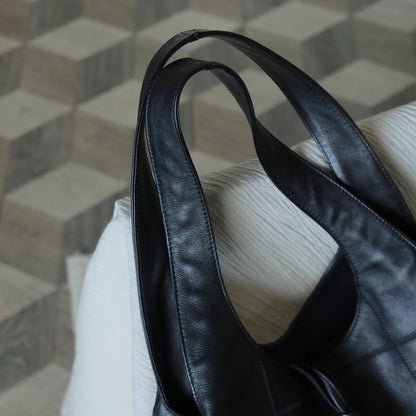 Chanel Vintage Black Square Stitching CC Tassel Hobo Tote Bag M