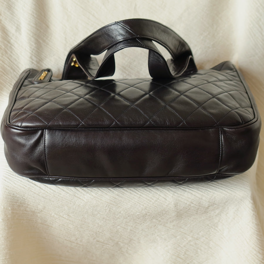 Chanel Vintage Deep Brown Diamond quilted CC turn lock Shoulder Shopper Tote Bag