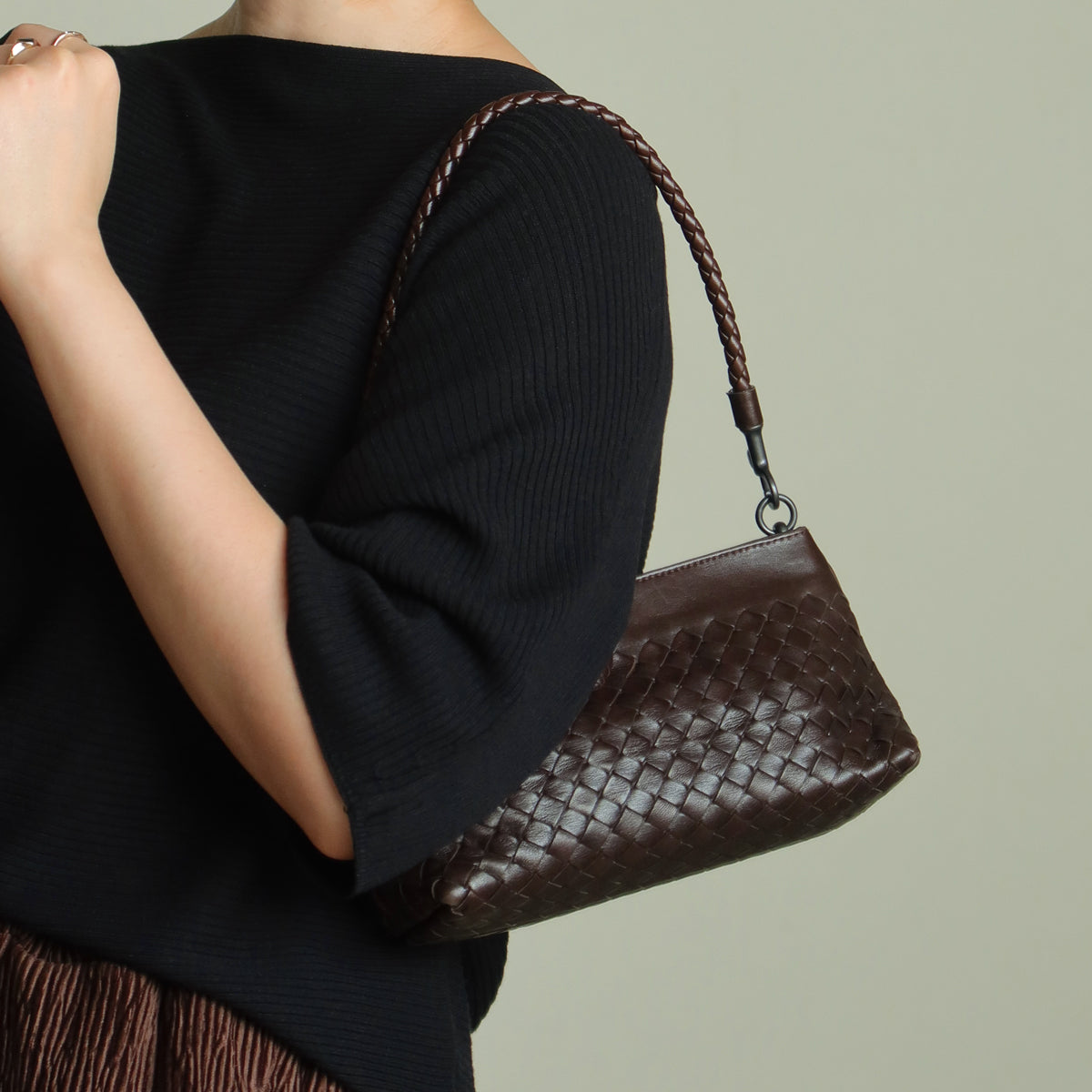 Bottega Veneta Vintage Dark Brown Intrecciato Weave Pochette Clutch Shoulder Bag