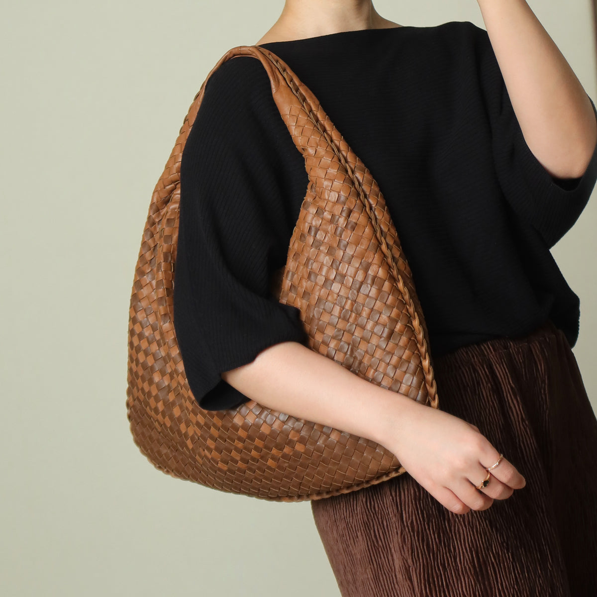 Rare Bottega Veneta Brown Dual tone Intrecciato Weave Veneta Large Hobo Bag