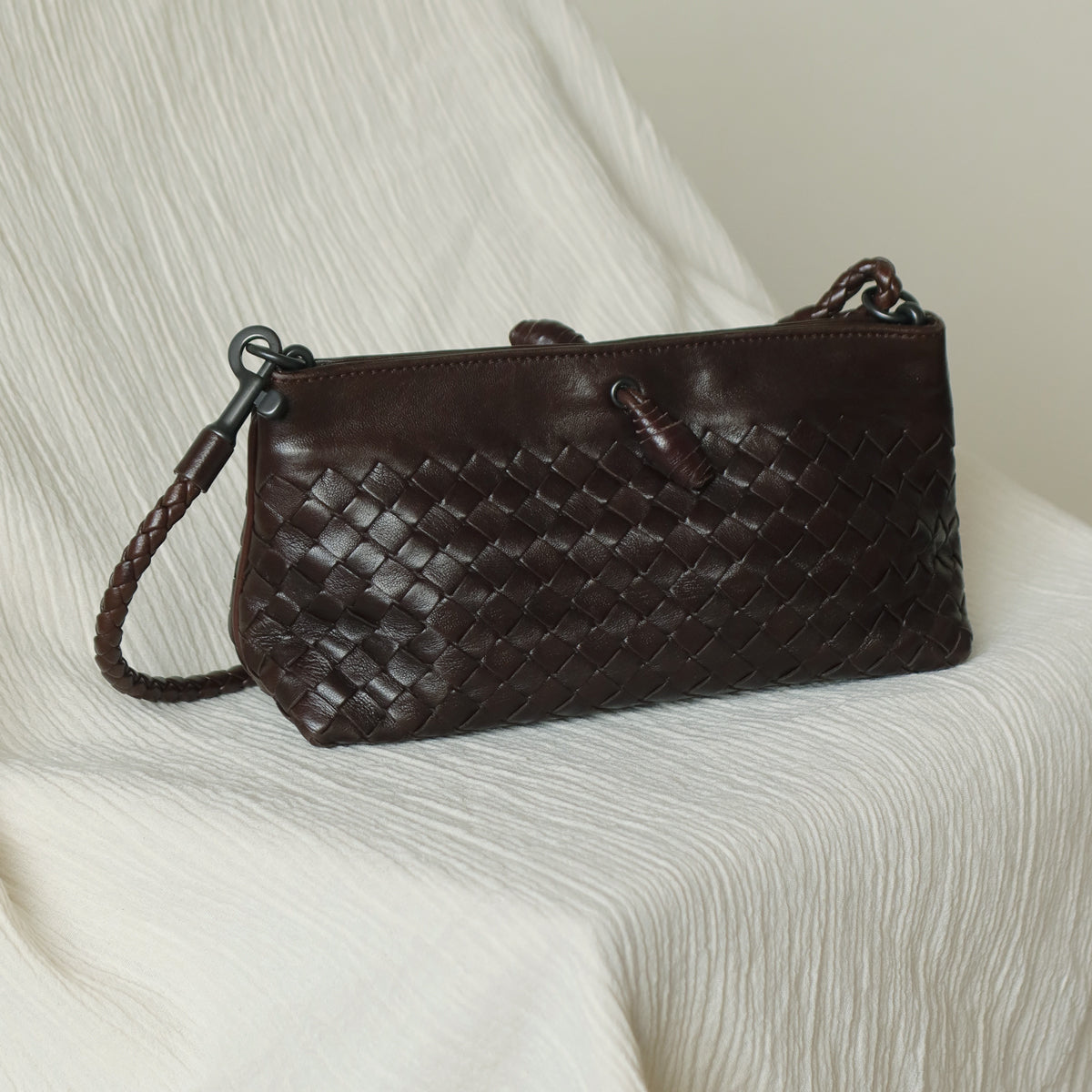 Bottega Veneta Vintage Dark Brown Intrecciato Weave Pochette Clutch Shoulder Bag