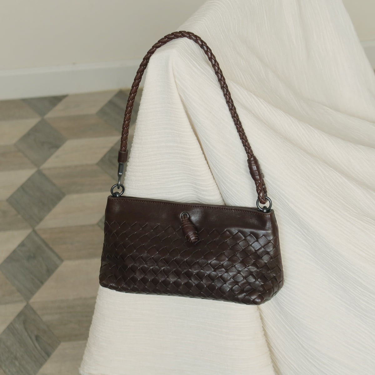 Bottega Veneta Vintage Dark Brown Intrecciato Weave Pochette Clutch Shoulder Bag