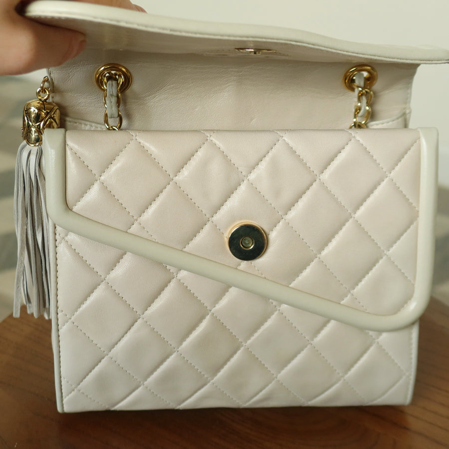 Chanel Vintage Ivory Lambskin Gold Tassel Asymmetrical Double Flap Bag S