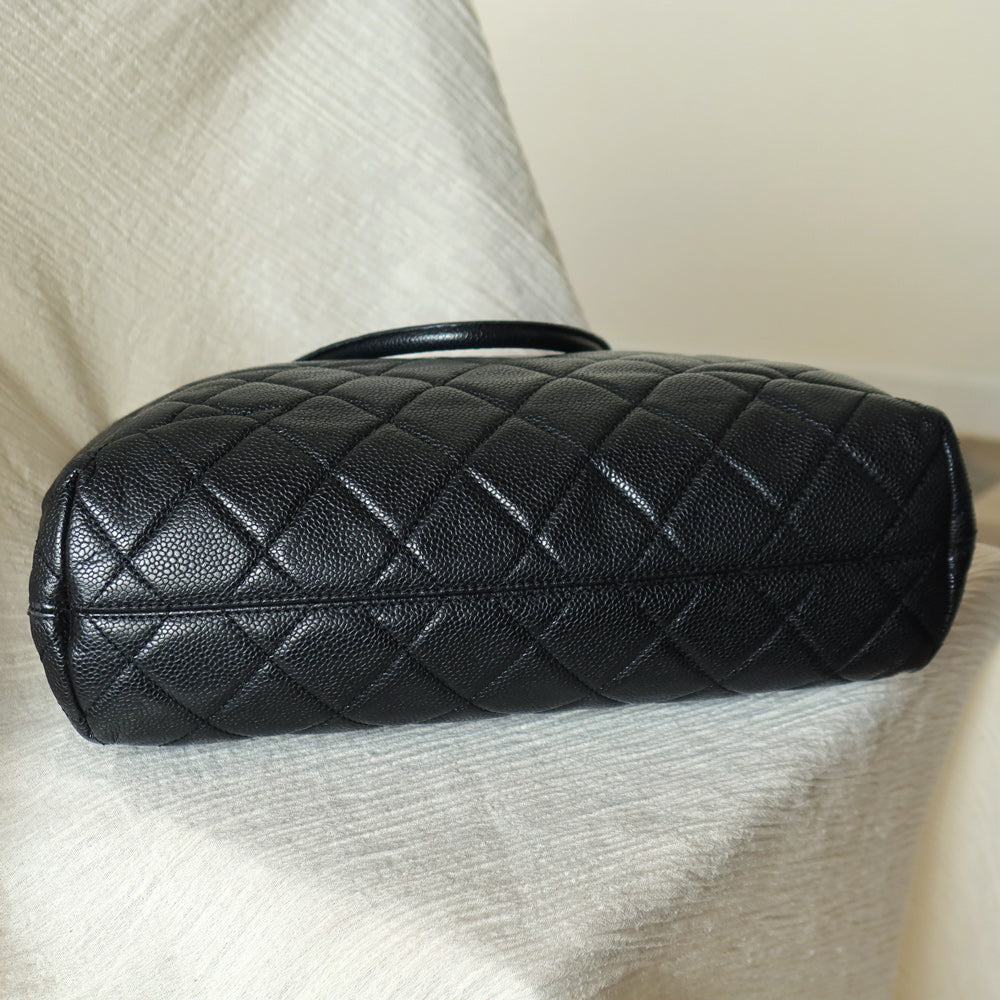 Chanel Vintage Black Caviar Diamond quilted CC mark Shoulder Tote Bag