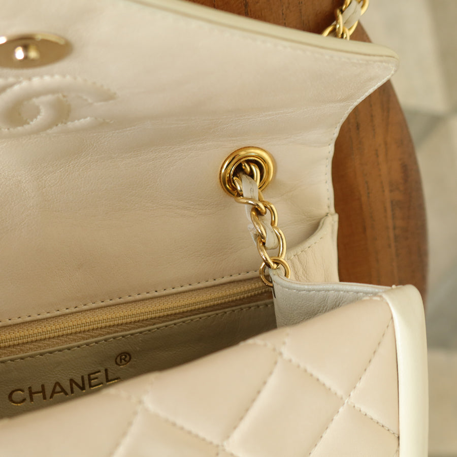 Chanel Vintage Ivory Lambskin Gold Tassel Asymmetrical Double Flap Bag S