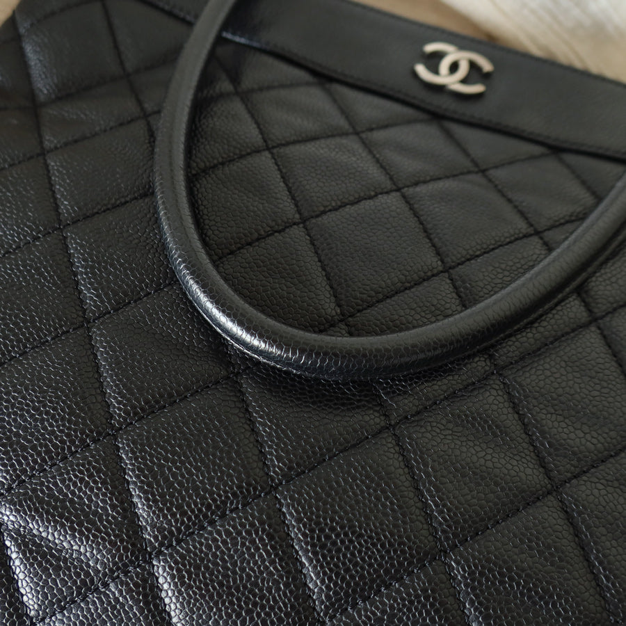 Chanel Vintage Black Caviar Diamond quilted CC mark Shoulder Tote Bag