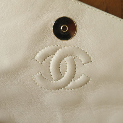 Chanel Vintage Ivory Lambskin Tassel Diamond Stitched 24k Asymmetrical Double Flap Bag