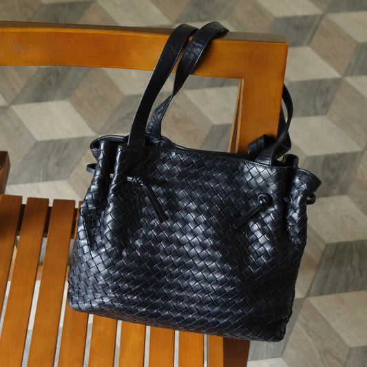 Bottega Veneta Vintage Black Leather Intrecciato Weave Knots Shoulder Bag