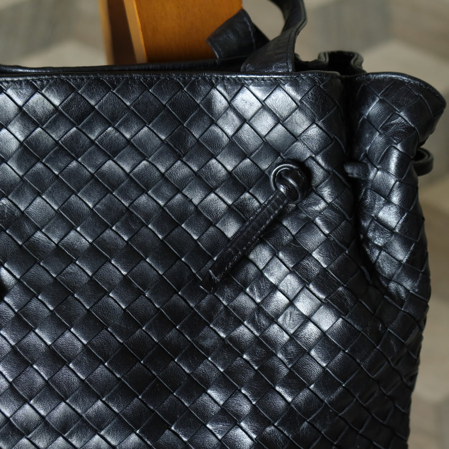 Bottega Veneta Vintage Black Leather Intrecciato Weave Knots Shoulder Bag