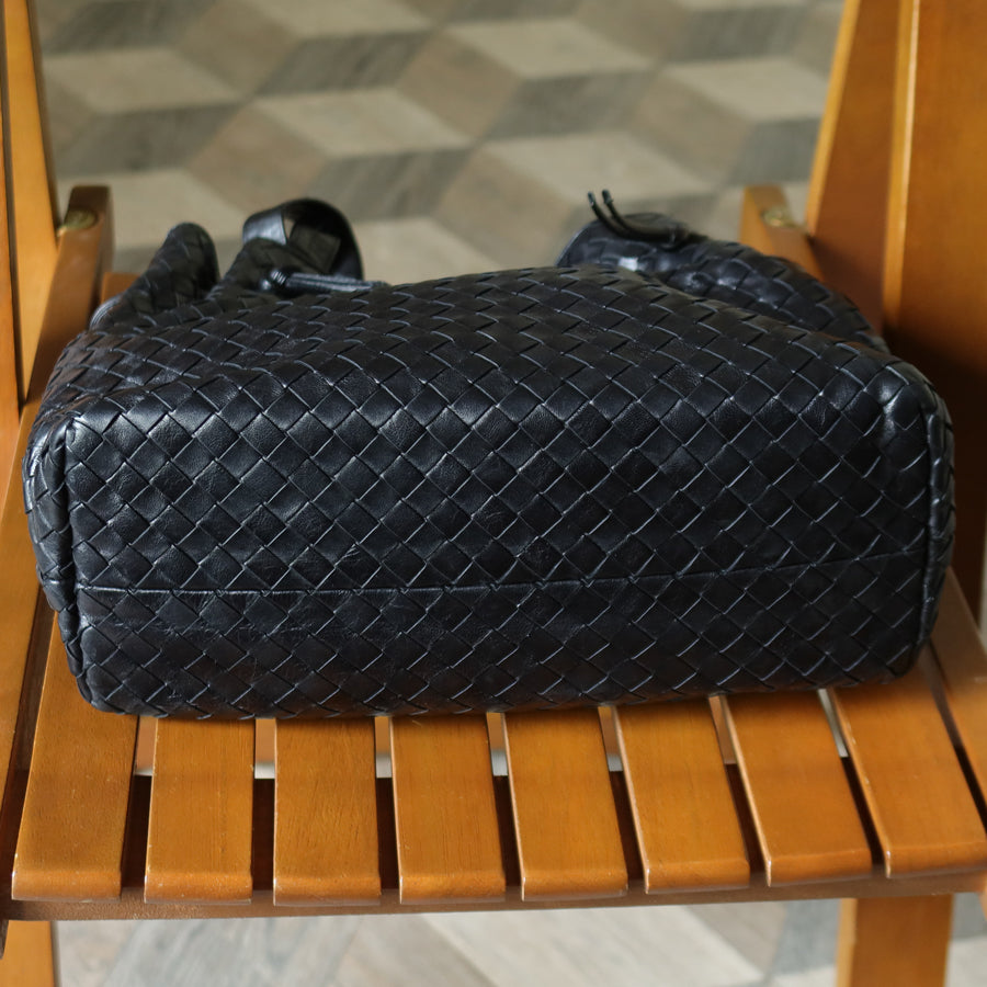 Bottega Veneta Vintage Black Leather Intrecciato Weave Knots Shoulder Bag