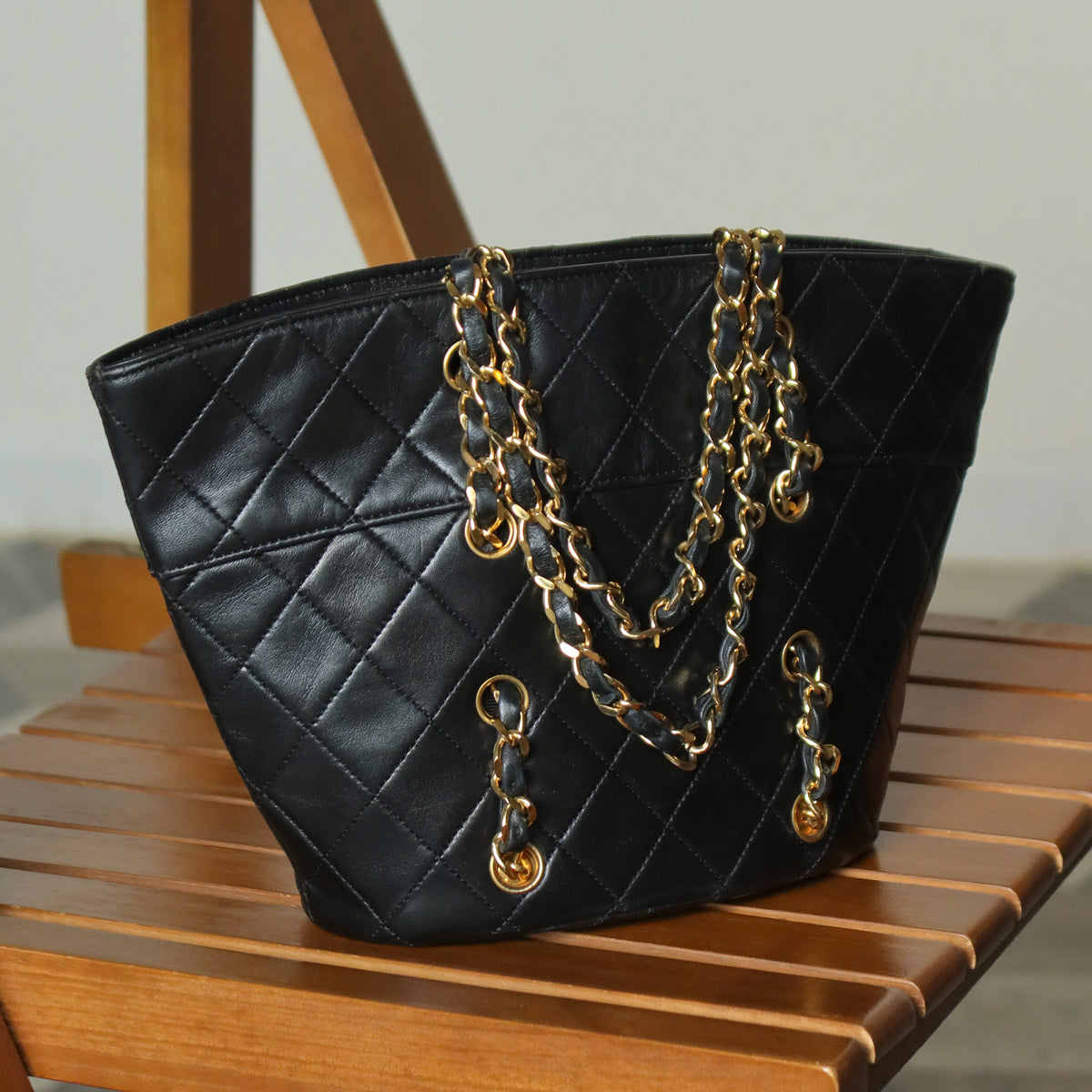 Vintage Chanel Black Lambskin Matelassé Quilted CC mark 2 way Basket Bag