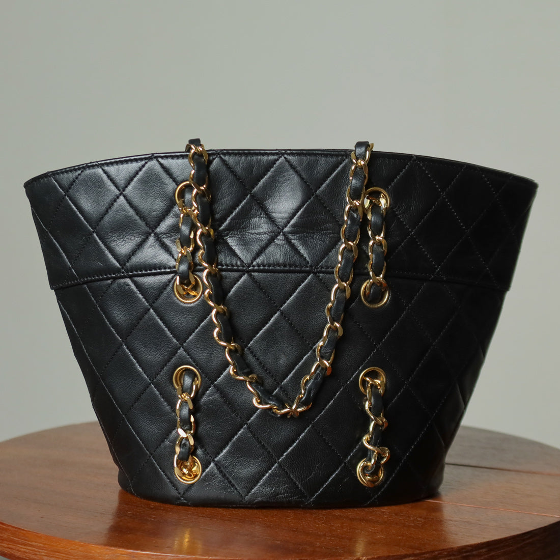 Vintage Chanel Black Lambskin Matelassé Quilted CC mark 2 way Basket Bag