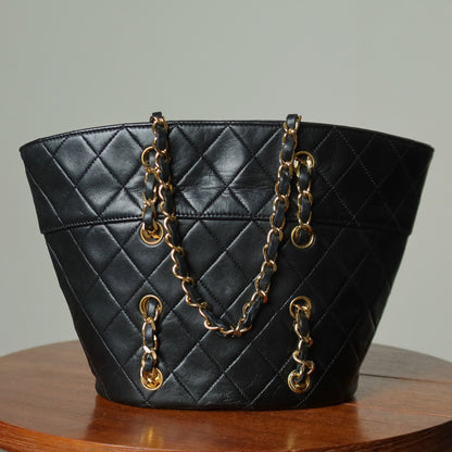Vintage Chanel Black Lambskin Matelassé Quilted CC mark 2 way Basket Bag