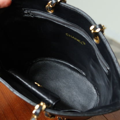 Vintage Chanel Black Lambskin Matelassé Quilted CC mark 2 way Basket Bag